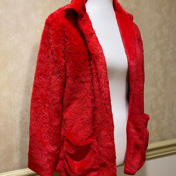 Red Fur Jacket - Picture 10 of 10